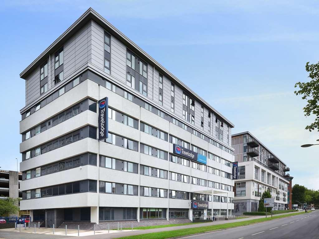 Travelodge Swindon Central Exterior photo